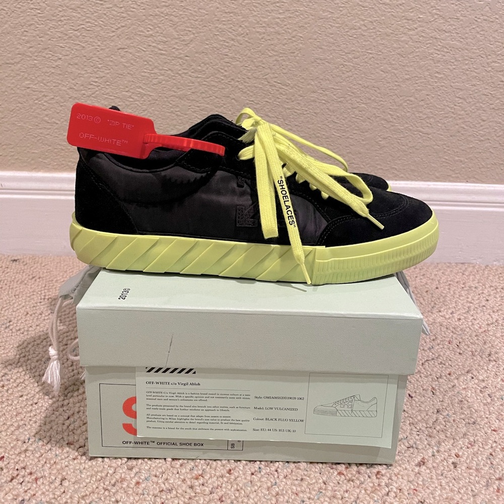 Off-White Sneakers